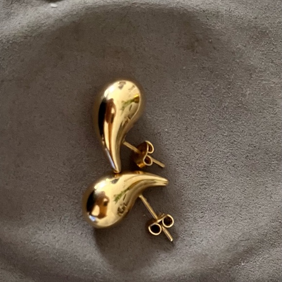 18k Italian gold earrings - Picture 2 of 3